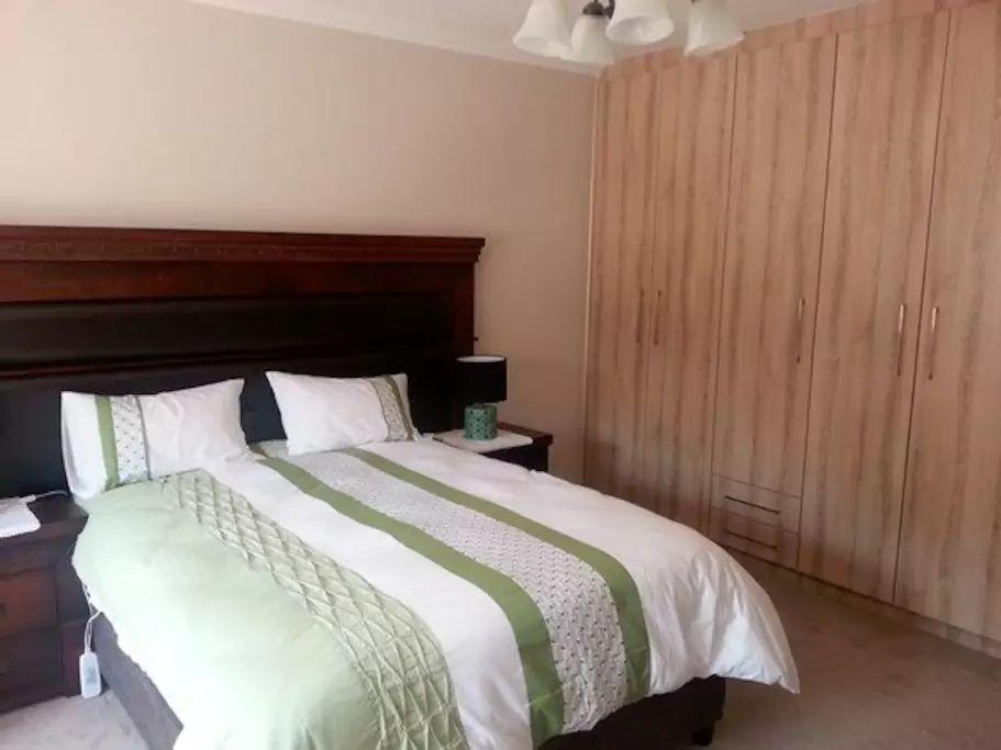 יוהנסבורג Spacious Garden Cottage מראה חיצוני תמונה
